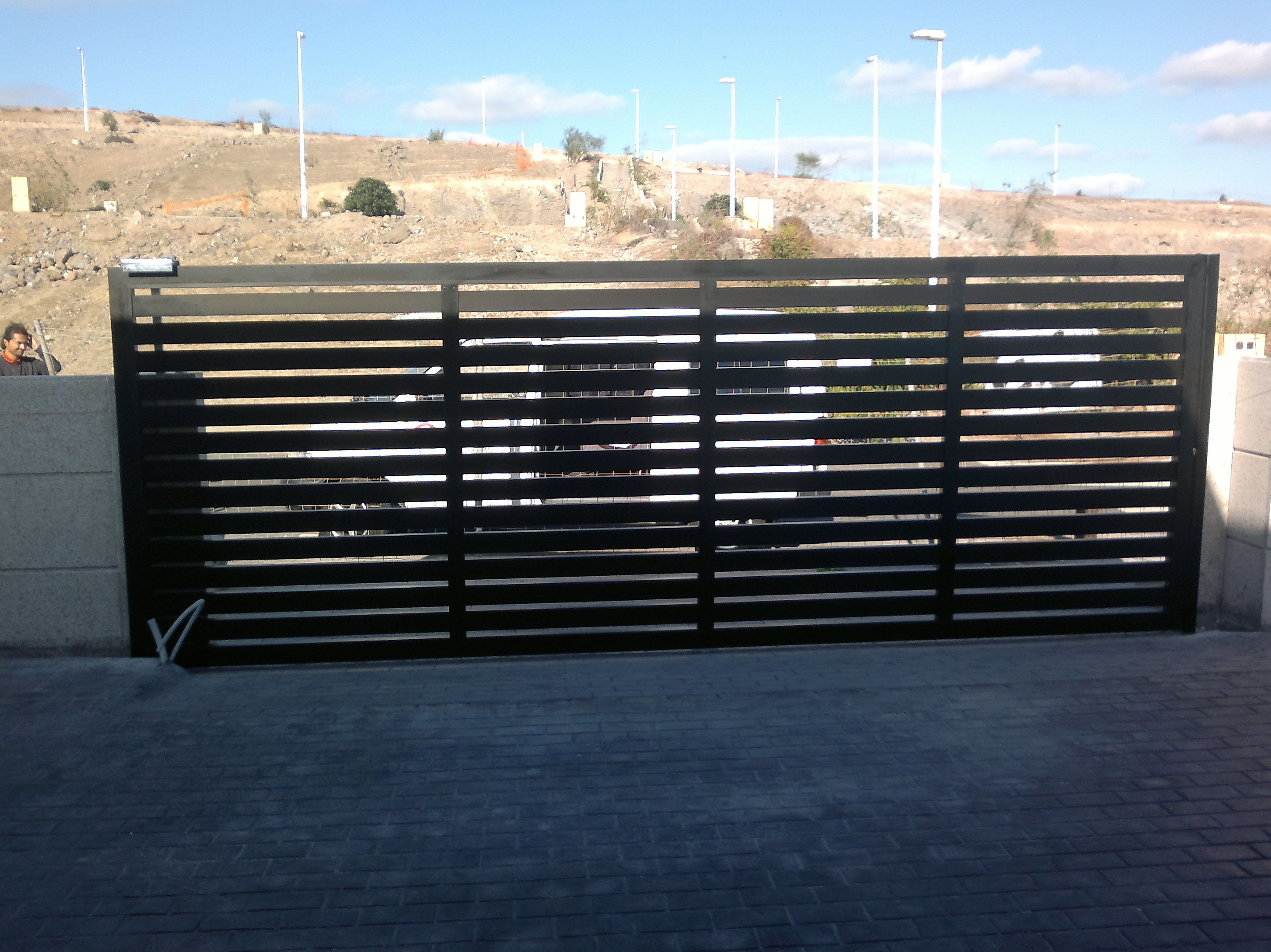 Puertas de garaje: Servicios de Aluminios Benilan Puertas de garaje: Servicios de Aluminios Benilan