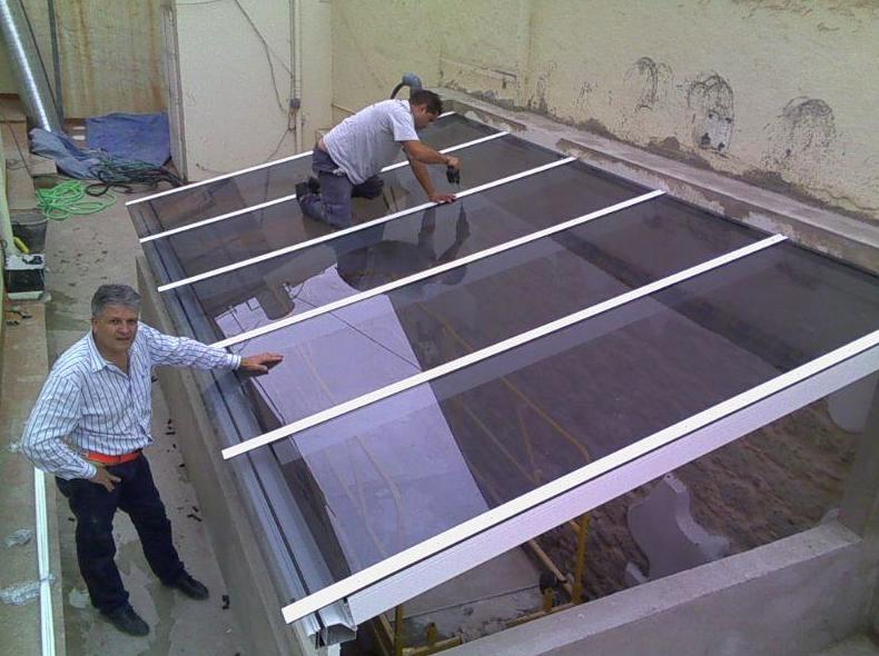 Carpintería de aluminio y cristal: Servicios de Aluminios Benilan Carpintería de aluminio y cristal: Servicios de Aluminios Benilan