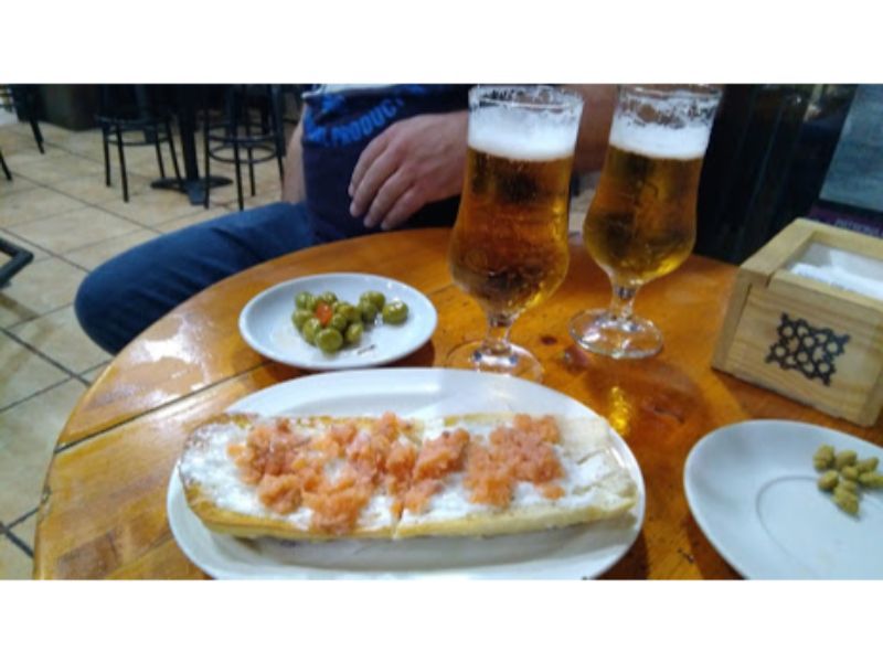 Kebabs o paninis: ¿Qué ofrecemos? de El Nido del Búho Kebabs o paninis: ¿Qué ofrecemos? de El Nido del Búho