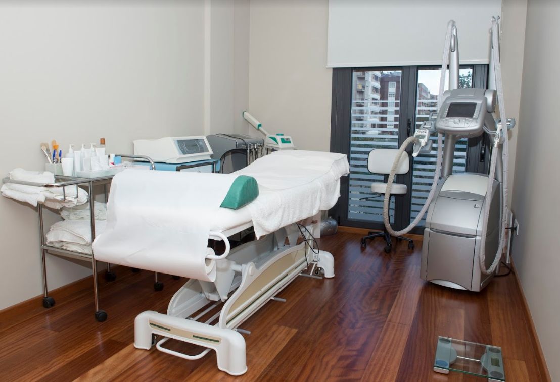 Aparatología: Servicios de Centro de Salud y Belleza, Mariam Navarro Aparatología: Servicios de Centro de Salud y Belleza, Mariam Navarro