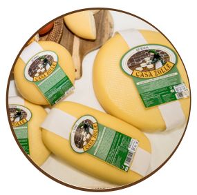 Queso tierno de leche cruda de vaca: Productos y servicios de Casa Zolle Queso tierno de leche cruda de vaca: Productos y servicios de Casa Zolle