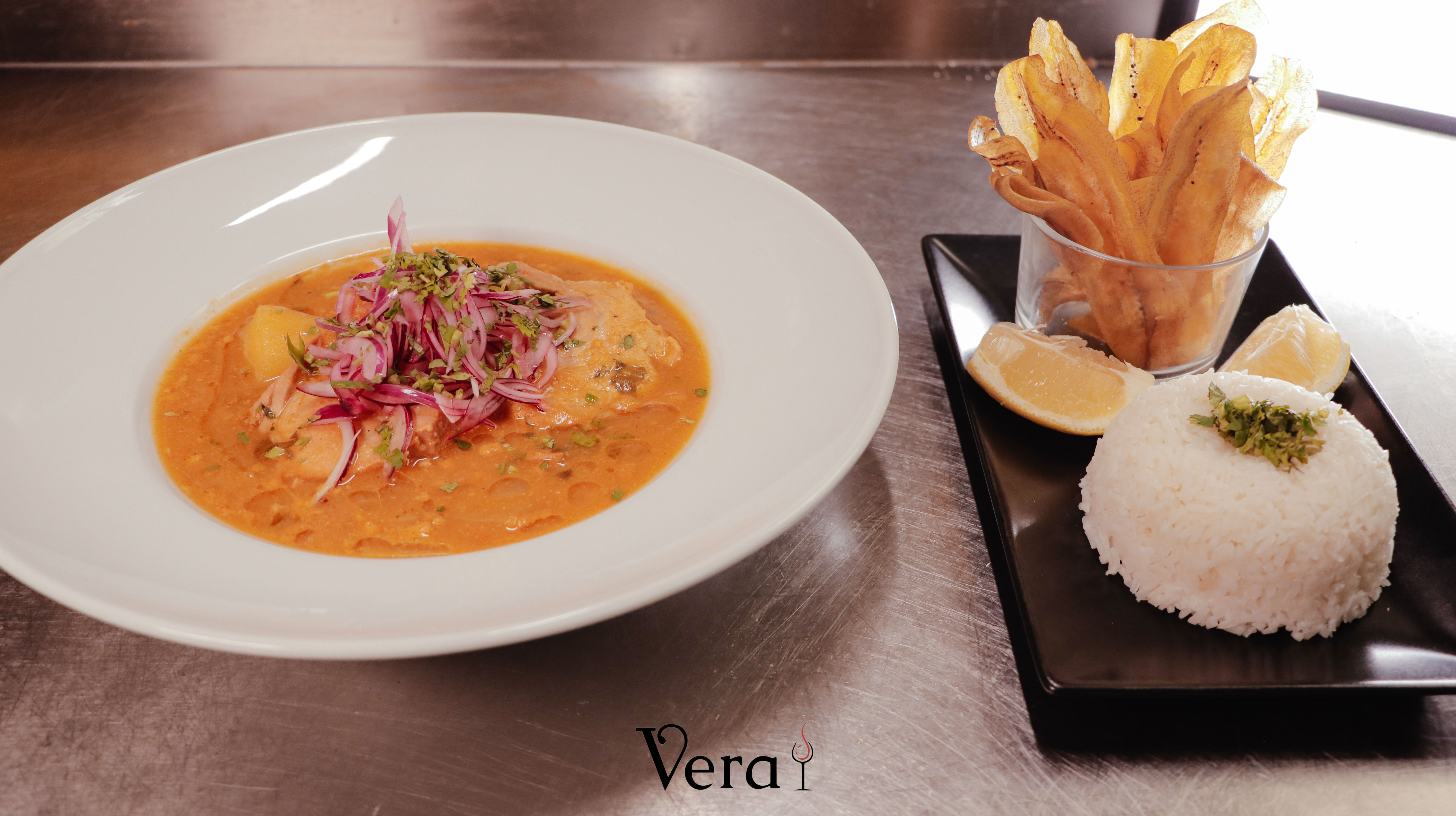 PRINCIPALES CON AROMA DE ECUADOR: NUESTRA CARTA de Vera Restaurante PRINCIPALES CON AROMA DE ECUADOR: NUESTRA CARTA de Vera Restaurante