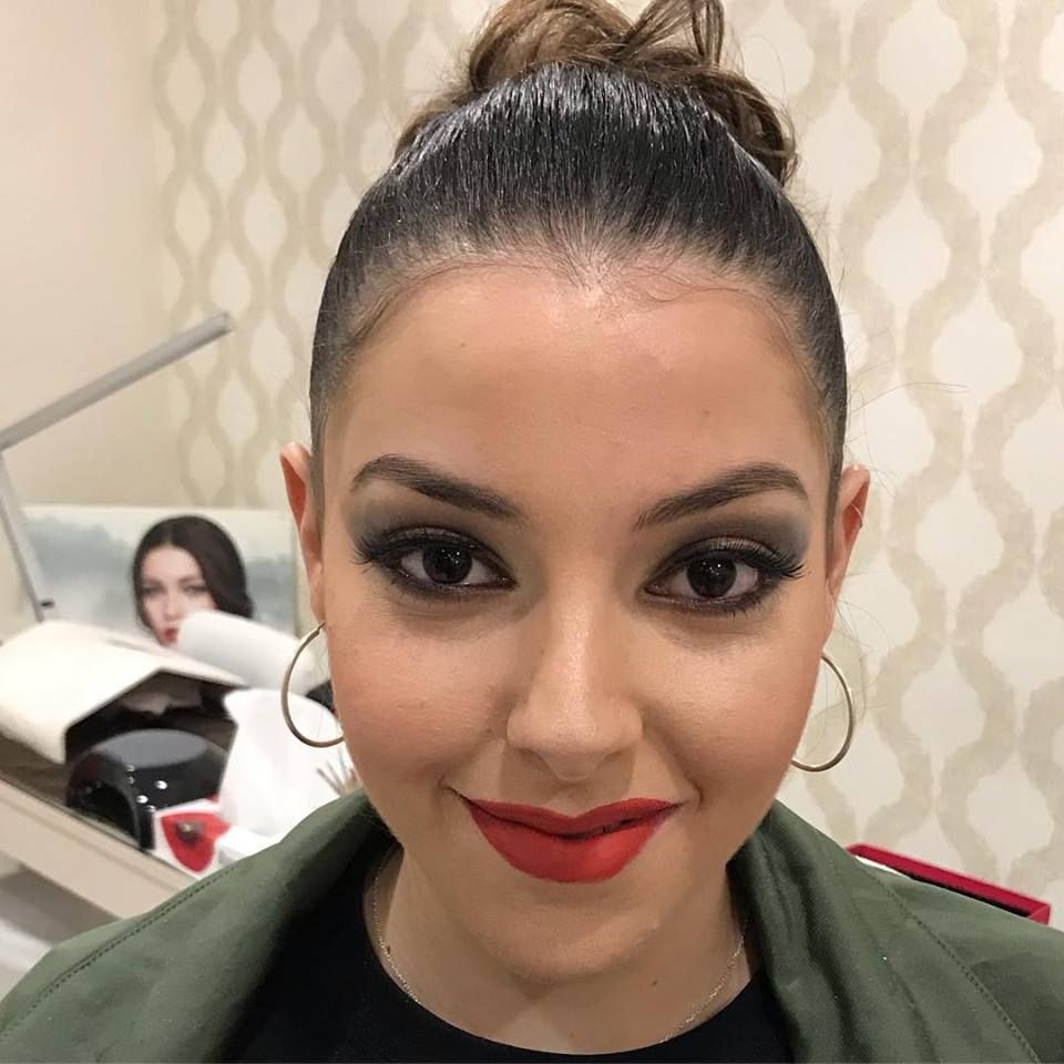 Diseño de cejas (Henna en cejas): Servicios de Laura Rama Centro de Estética Diseño de cejas (Henna en cejas): Servicios de Laura Rama Centro de Estética
