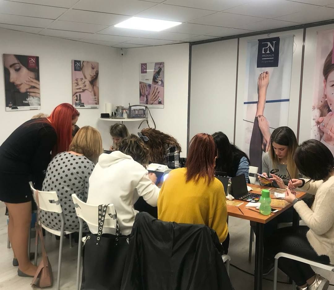 Curso de automaquillaje: Servicios de Laura Rama Centro de Estética Curso de automaquillaje: Servicios de Laura Rama Centro de Estética
