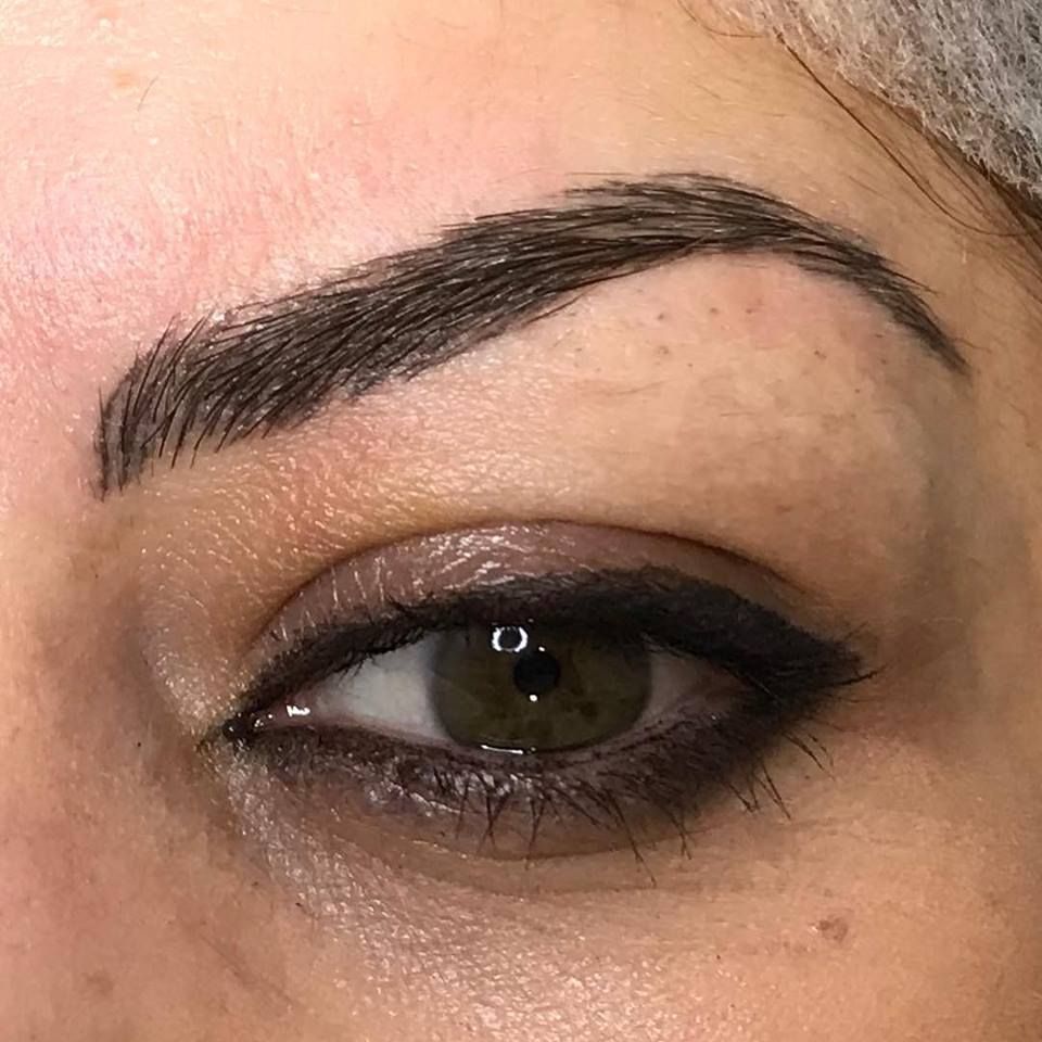 Diseño de cejas (microblading): Servicios de Laura Rama Centro de Estética Diseño de cejas (microblading): Servicios de Laura Rama Centro de Estética