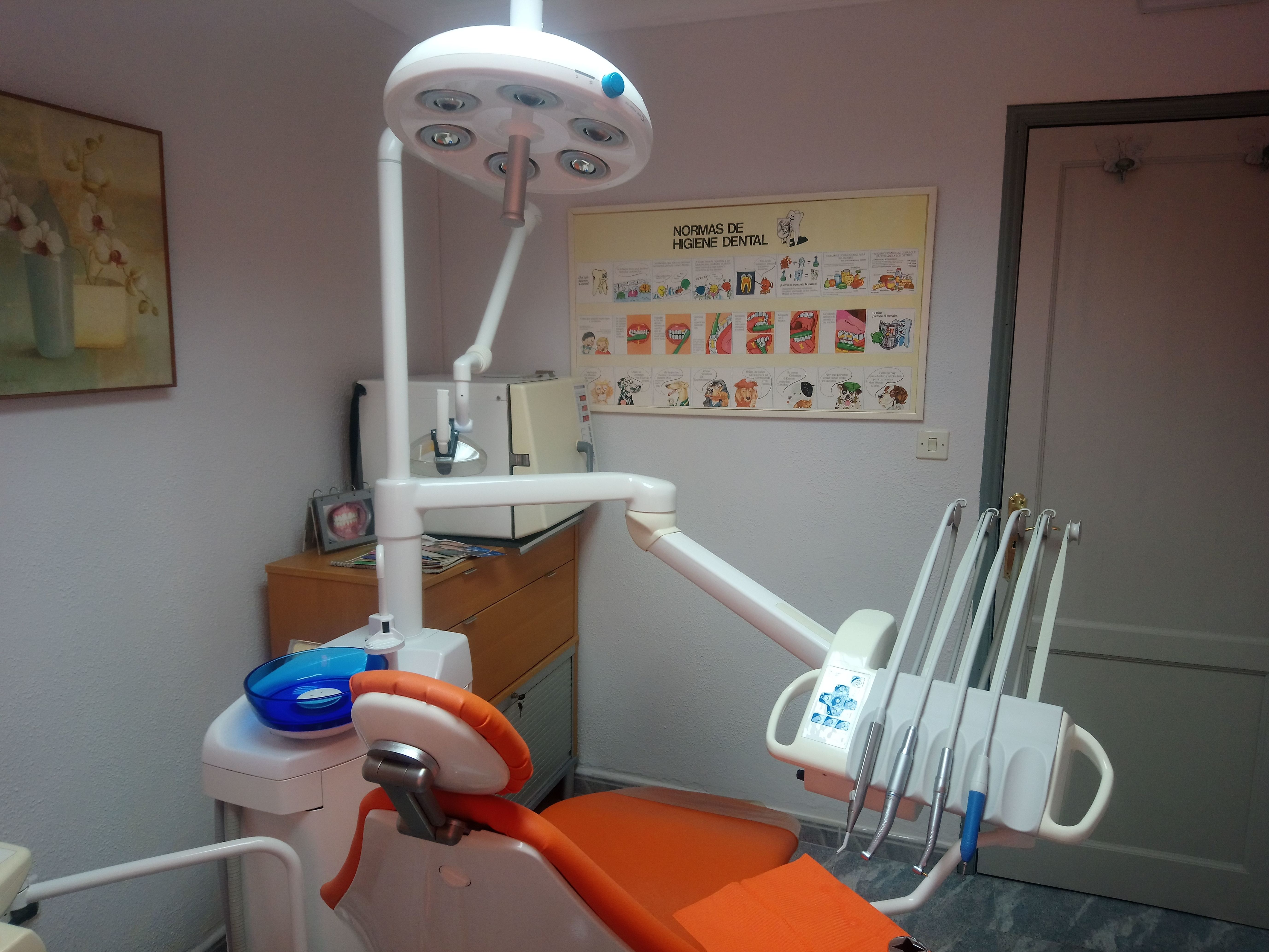 Foto 1 de Clínicas dentales en Santa Cruz de la Palma | Clínica Dental Dra. Belkys Hernández Cabrera