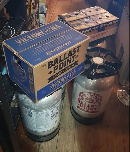 Nuestras cervezas: No solo pop rock de los 60 de Taxman Nuestras cervezas: No solo pop rock de los 60 de Taxman