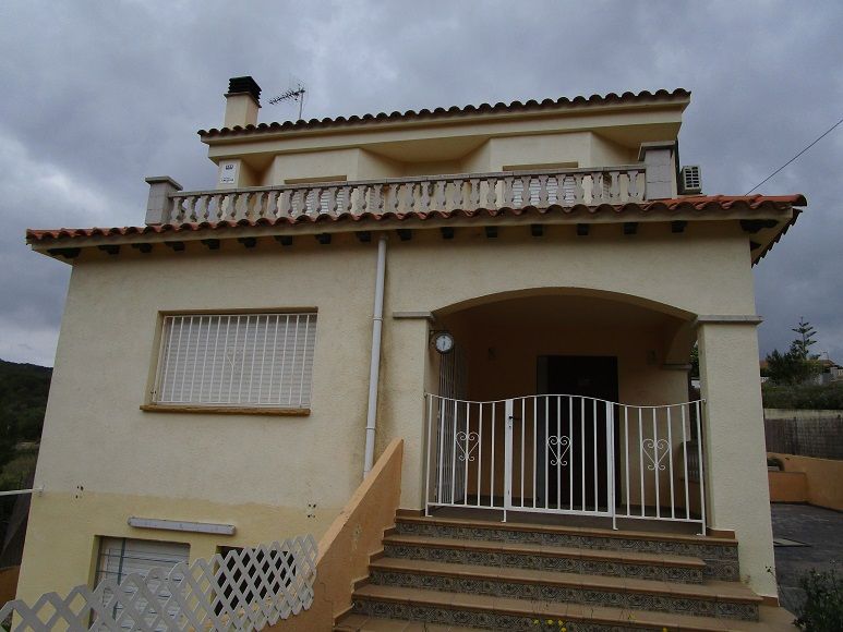 Calle Oliveres en La Pobla de Montornes: Inmuebles en venta de Algamar Immobles Calle Oliveres en La Pobla de Montornes: Inmuebles en venta de Algamar Immobles
