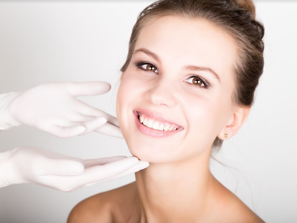 Masajes faciales: Servicios de Ávila Nails Masajes faciales: Servicios de Ávila Nails