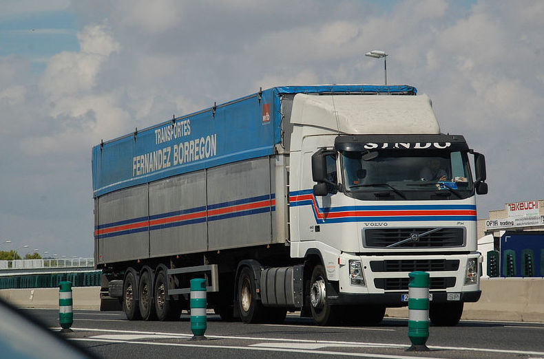 Trailers basculantes: Servicios de Transportes Fernández Borregón, S.A. Trailers basculantes: Servicios de Transportes Fernández Borregón, S.A.