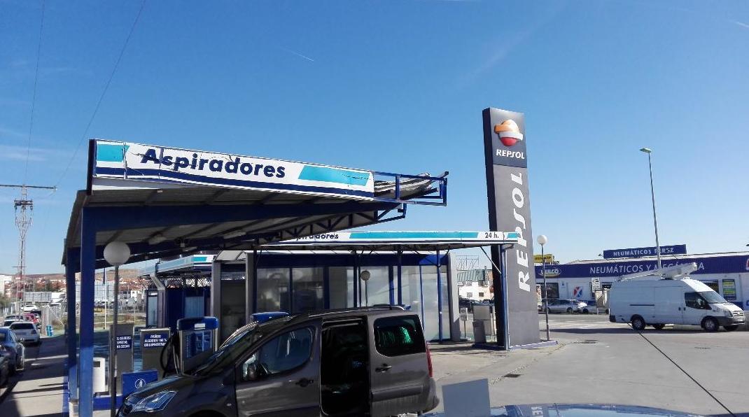 Reparación de marquesina en estación de servicio de Aljarvir 