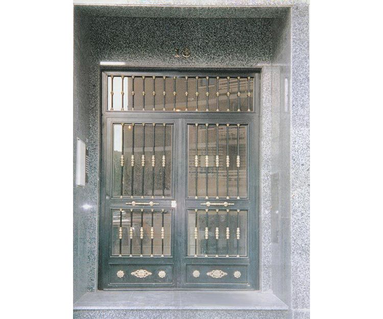 Mantenimiento de puertas en Fuenlabrada