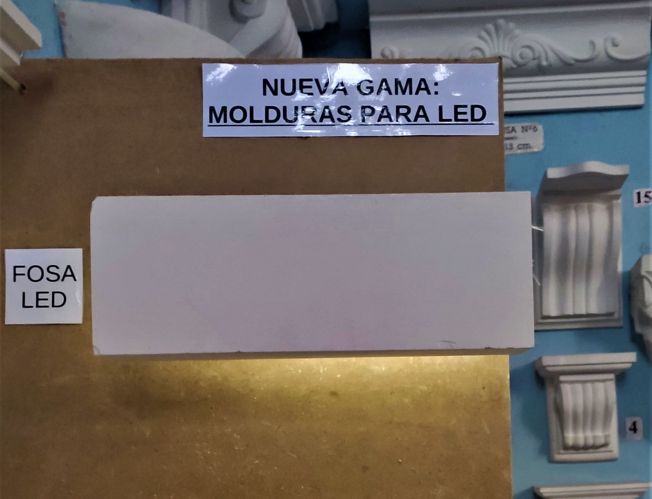 !NUEVA GAMA! MOLDURAS PARA LED: Catálogo de I. De Escayolas Palomares !NUEVA GAMA! MOLDURAS PARA LED: Catálogo de I. De Escayolas Palomares