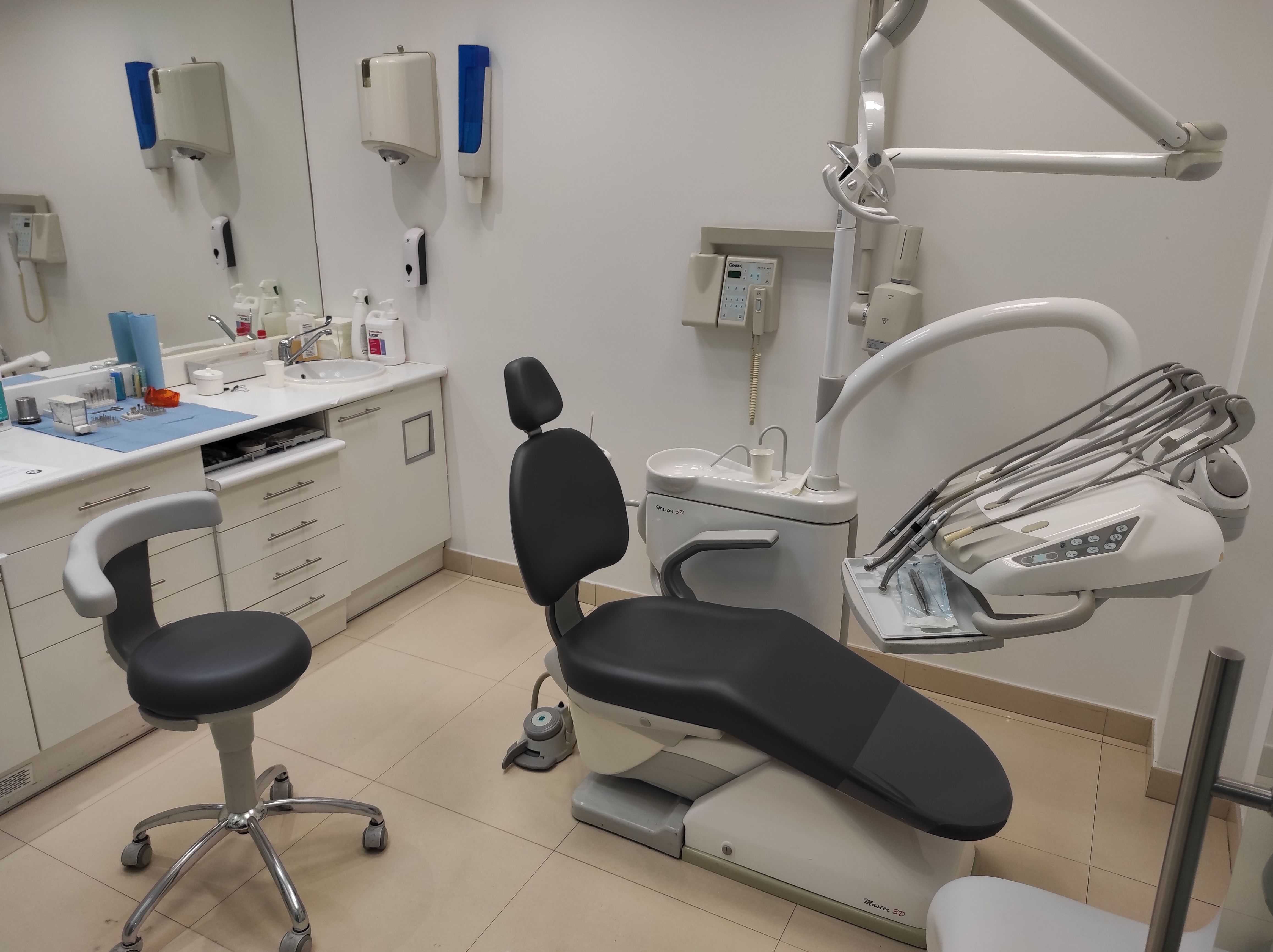Foto 1 de Dentistas en Madrid | Clínica Dental Atocha