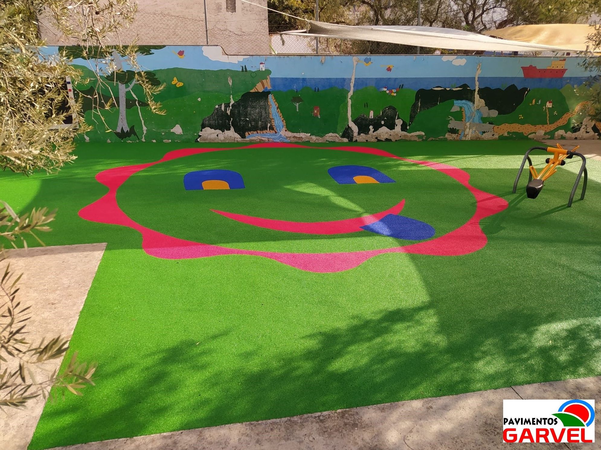 Foto 7 de Instalación de pavimentos de caucho para parques infantiles en Las Cabezas de San Juan | Pavimentos Garvel
