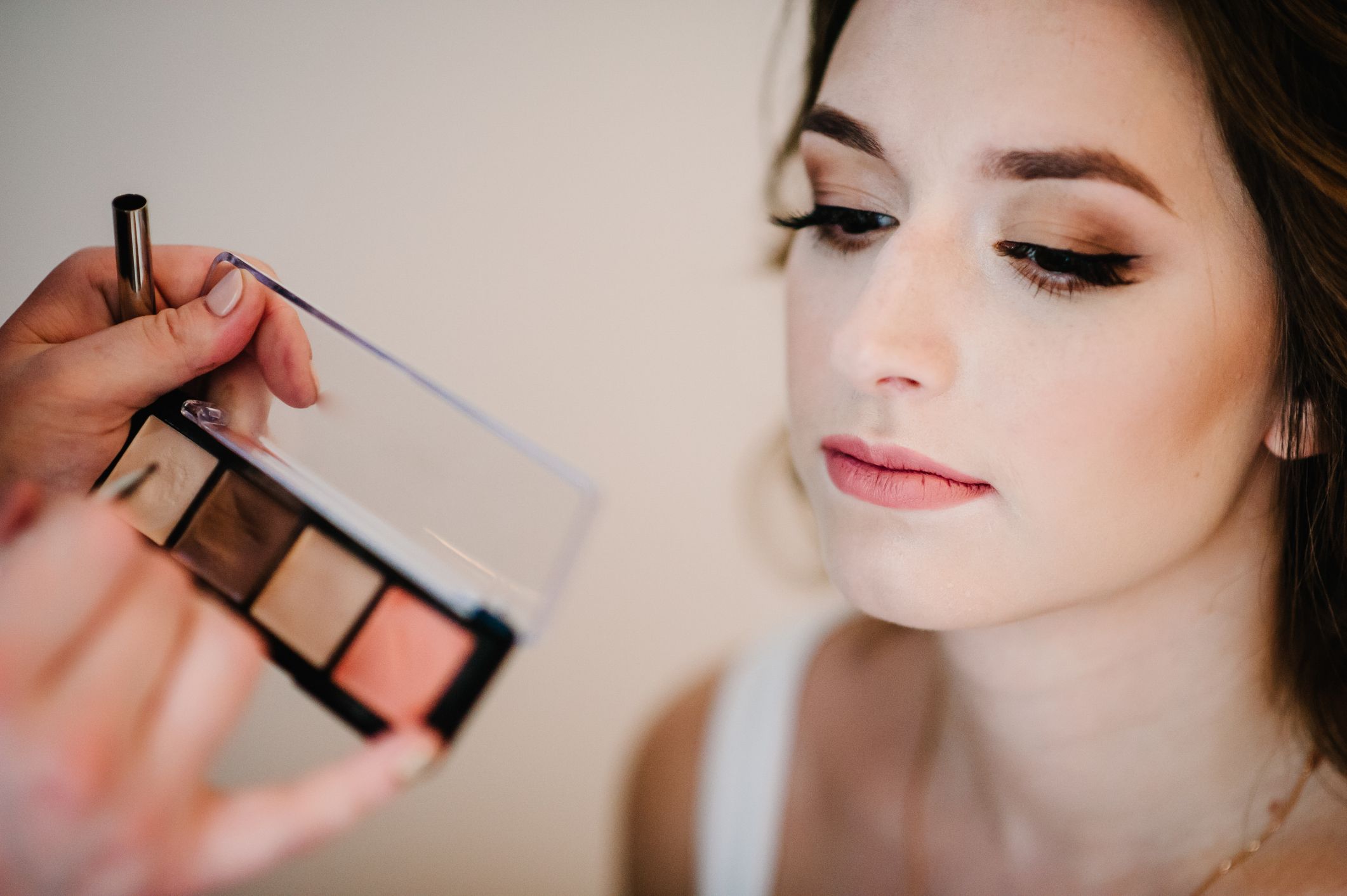 Maquillaje: Servicios de Salón de Belleza Luna 14 Maquillaje: Servicios de Salón de Belleza Luna 14