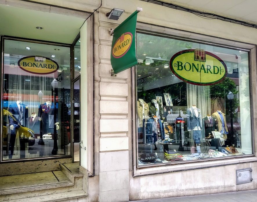 Alquiler de chaqué para novio: Nuestra tienda de Bonardi Alquiler de chaqué para novio: Nuestra tienda de Bonardi