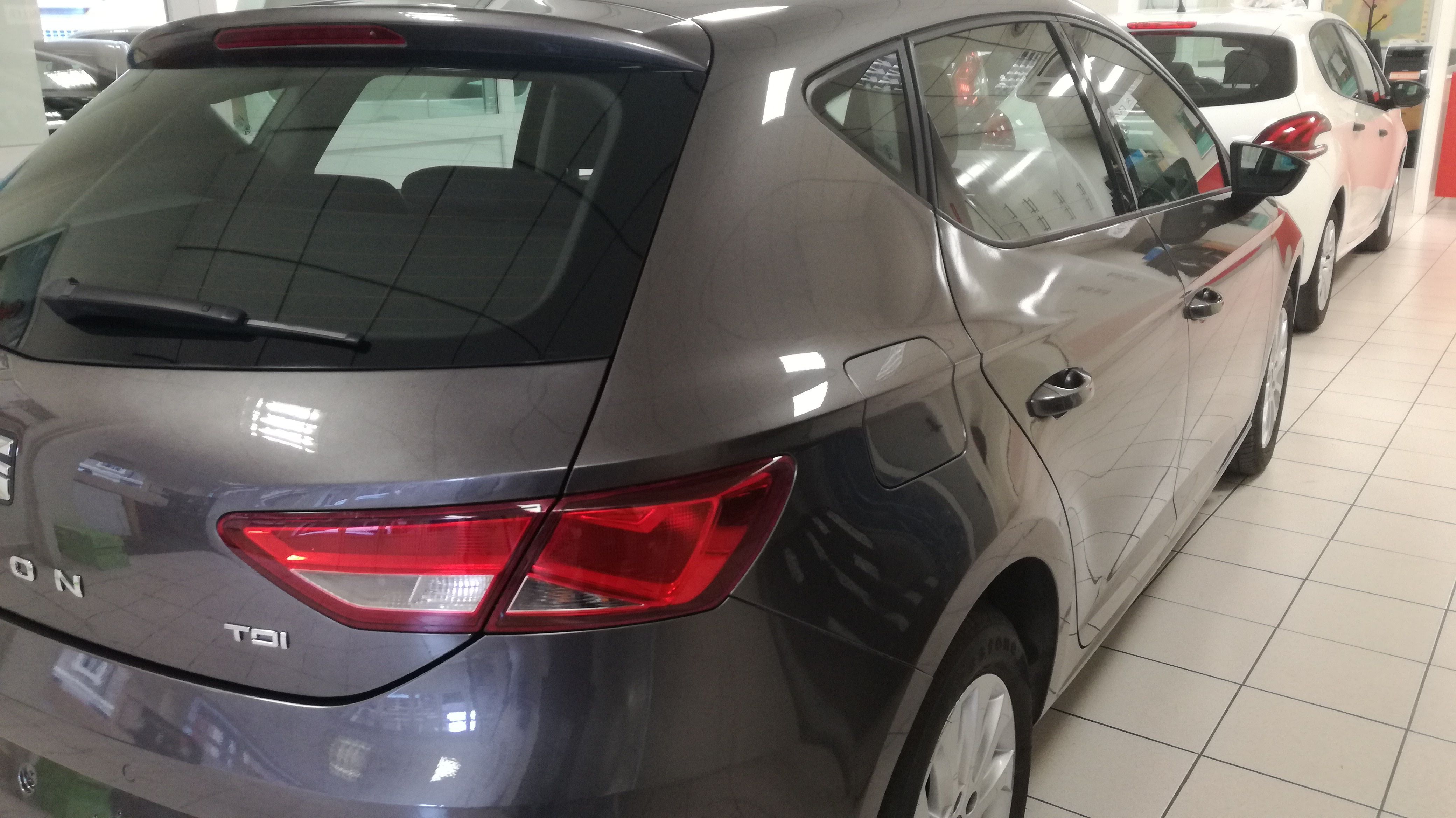 Chapa y pintura: Vehículos de ocasión de Miguel Servet 59 SL - Ventas - Servicio Oficial Citroën Chapa y pintura: Vehículos de ocasión de Miguel Servet 59 SL - Ventas - Servicio Oficial Citroën