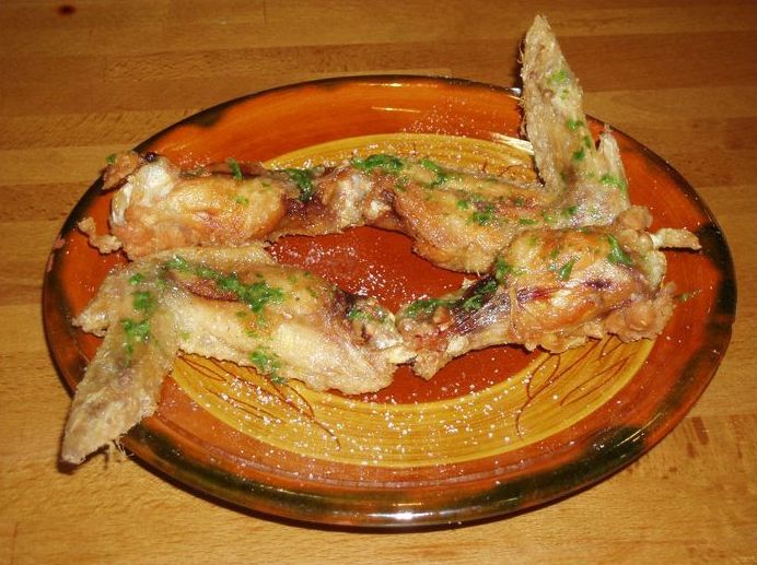 Alitas de pollo fritas Alitas de pollo fritas
