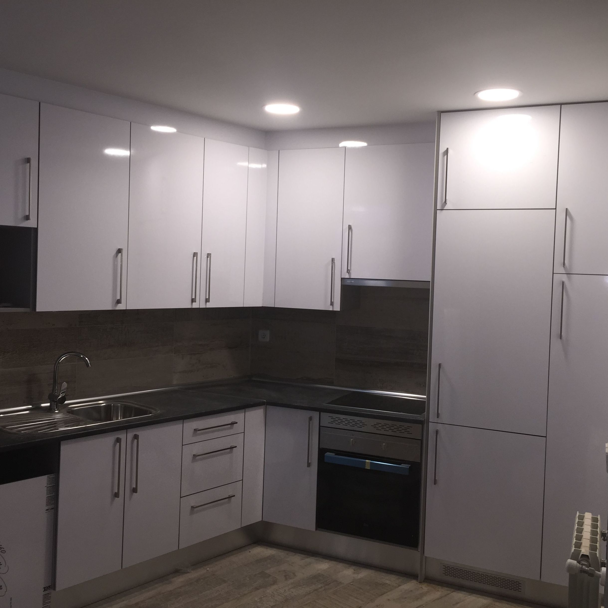 MUEBLES DE COCINA + ELECTRODOMESTICOS 1900€ MUEBLES DE COCINA + ELECTRODOMESTICOS 1900€