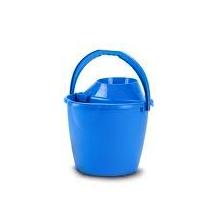 CUBO 13 LITROS REDONDO CON ASA DE PLÁSTICO DISPONIBLE EN AZUL Y EN VERDE: SERVICIOS Y PRODUCTOS de Neteges Louzado, S.L. CUBO 13 LITROS REDONDO CON ASA DE PLÁSTICO DISPONIBLE EN AZUL Y EN VERDE: SERVICIOS Y PRODUCTOS de Neteges Louzado, S.L.