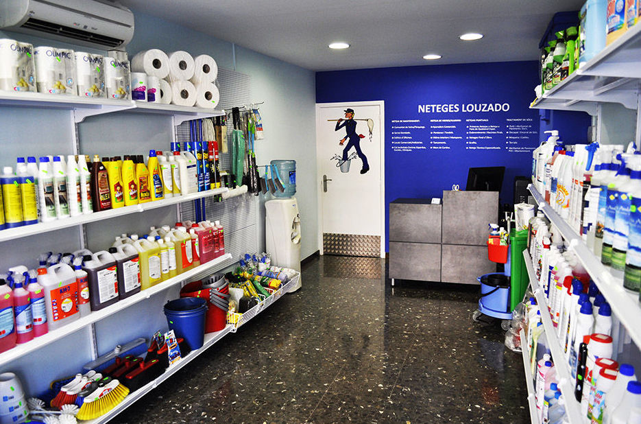 Foto 3 de Limpieza (empresas) en Barcelona | Neteges Louzado, S.L.