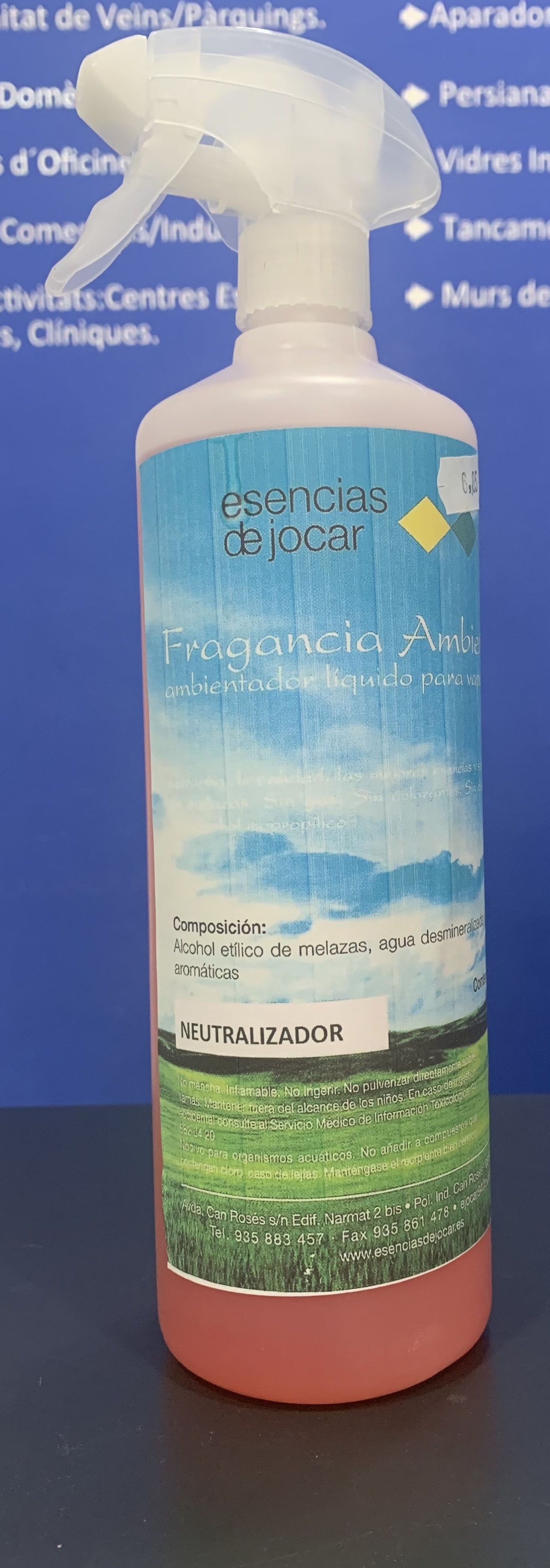 AMBIENTADOR NEUTRALIZADOR DE OLORES CHICLE FRESA 1L SPRAY.: SERVICIOS Y PRODUCTOS de Neteges Louzado, S.L. AMBIENTADOR NEUTRALIZADOR DE OLORES CHICLE FRESA 1L SPRAY.: SERVICIOS Y PRODUCTOS de Neteges Louzado, S.L.