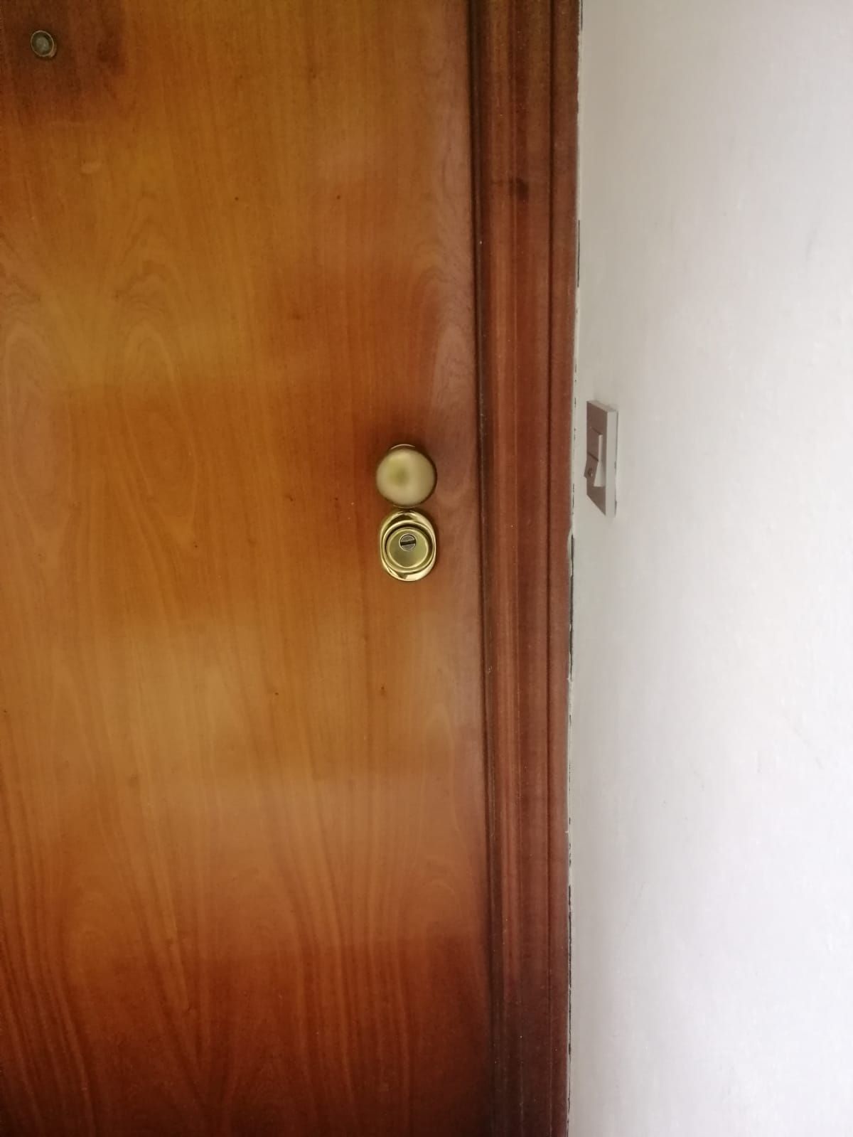 Conversión de cerradura de Gorjas Mottura a Europerfil: Servicios de Puertas Y Armarios Zarautz Conversión de cerradura de Gorjas Mottura a Europerfil: Servicios de Puertas Y Armarios Zarautz