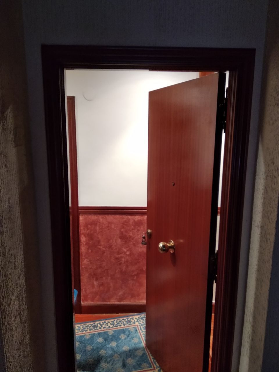 Abrimos, reparamos o sustituimos cerraduras: Servicios de Puertas Y Armarios Zarautz Abrimos, reparamos o sustituimos cerraduras: Servicios de Puertas Y Armarios Zarautz