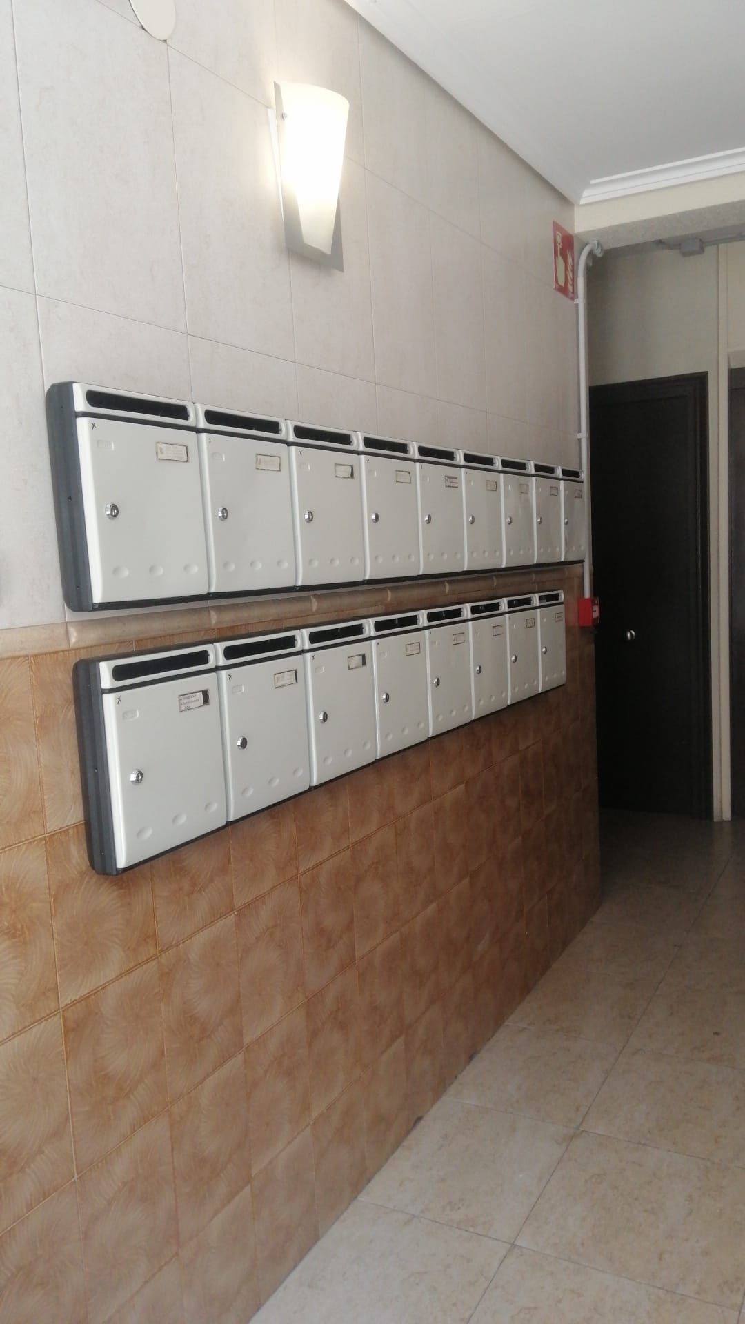 Buzones: Servicios de Puertas Y Armarios Zarautz Buzones: Servicios de Puertas Y Armarios Zarautz