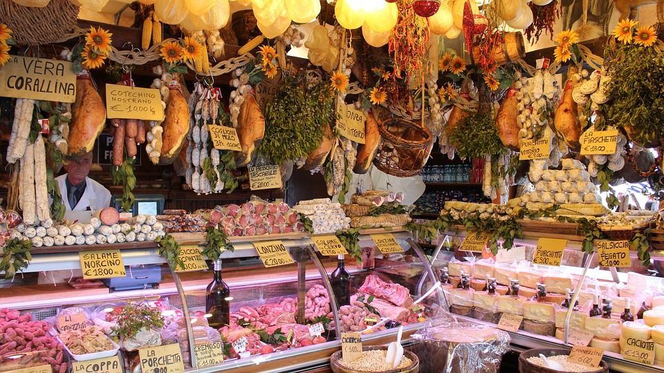 Otros embutidos: Productos de Charcutería La Tradicional Otros embutidos: Productos de Charcutería La Tradicional