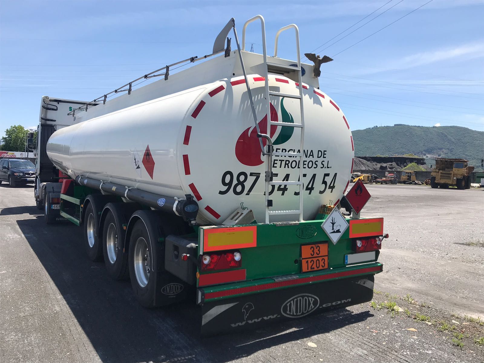 Transporte de cisternas de gasóleos y gasolinas: Servicios de Silvano S.A. - (Carbones y Transportes) Transporte de cisternas de gasóleos y gasolinas: Servicios de Silvano S.A. - (Carbones y Transportes)