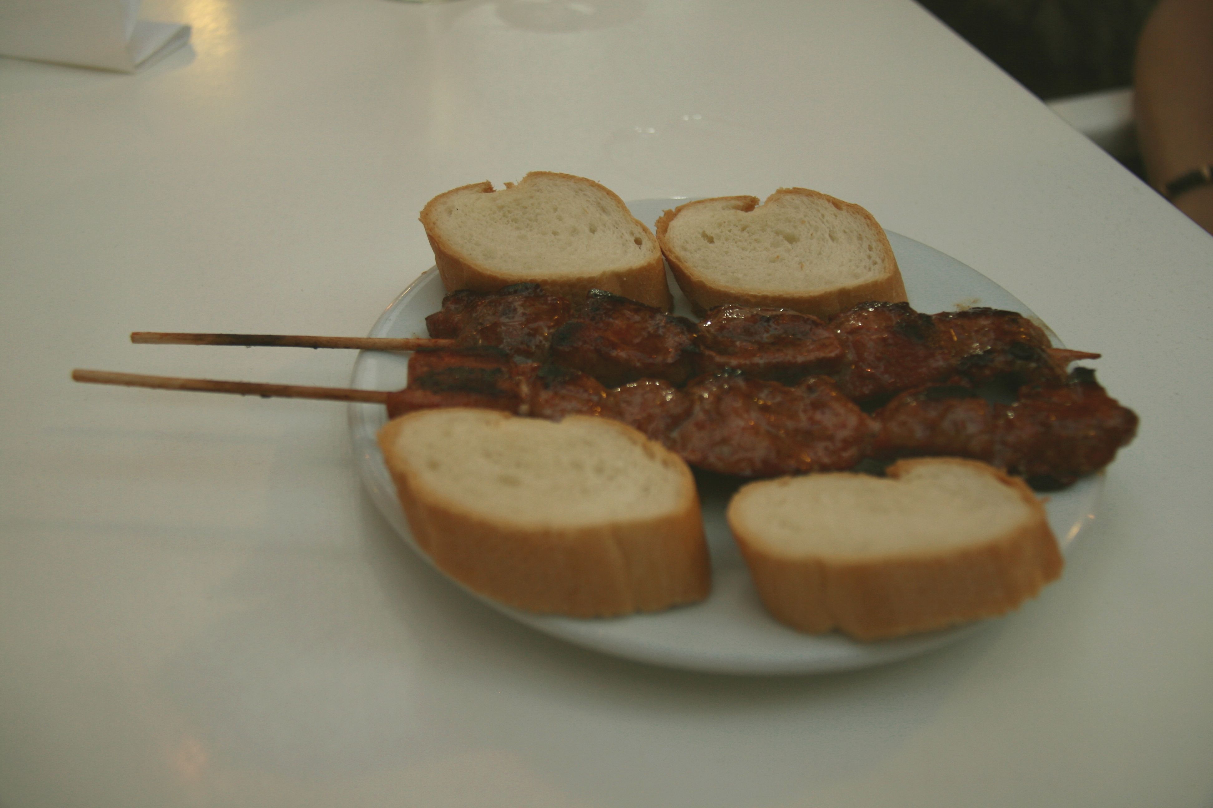 Pinchos: Carta de Café Bar Las Torres Pinchos: Carta de Café Bar Las Torres
