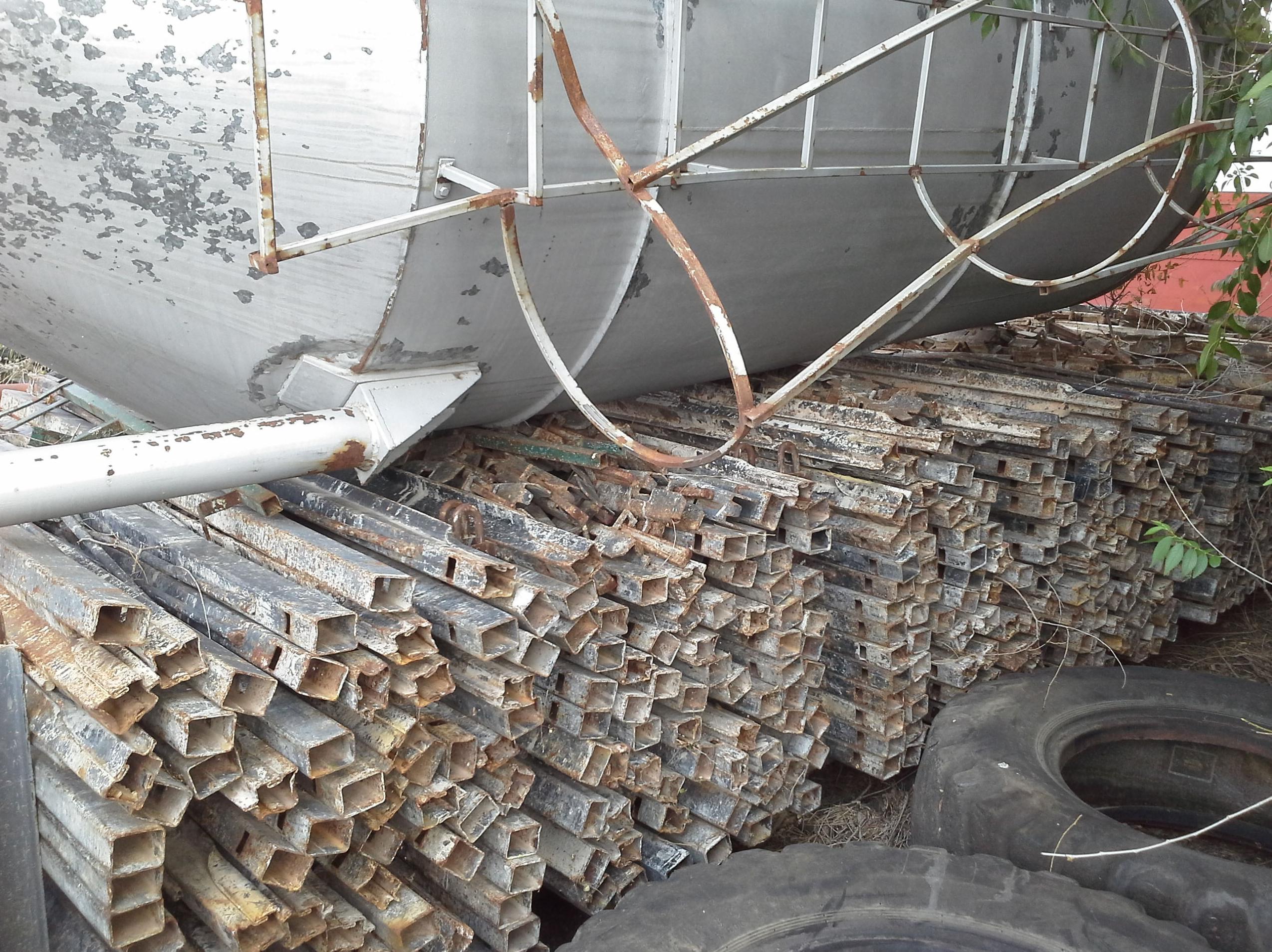 Estructuras para encofrar en Chatarras Clemente de Albacete Estructuras para encofrar en Chatarras Clemente de Albacete