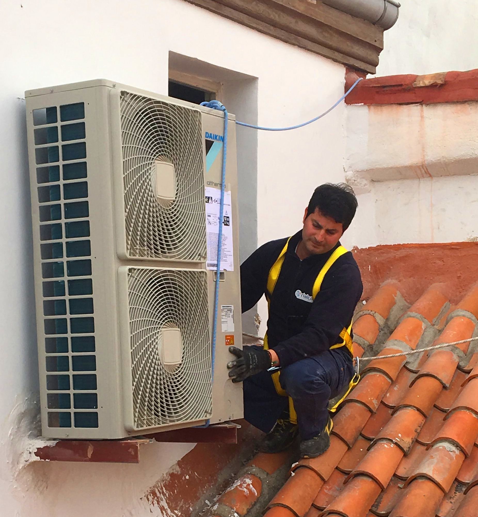 Aire acondicionado: Servicios de RIALCA Aire acondicionado: Servicios de RIALCA