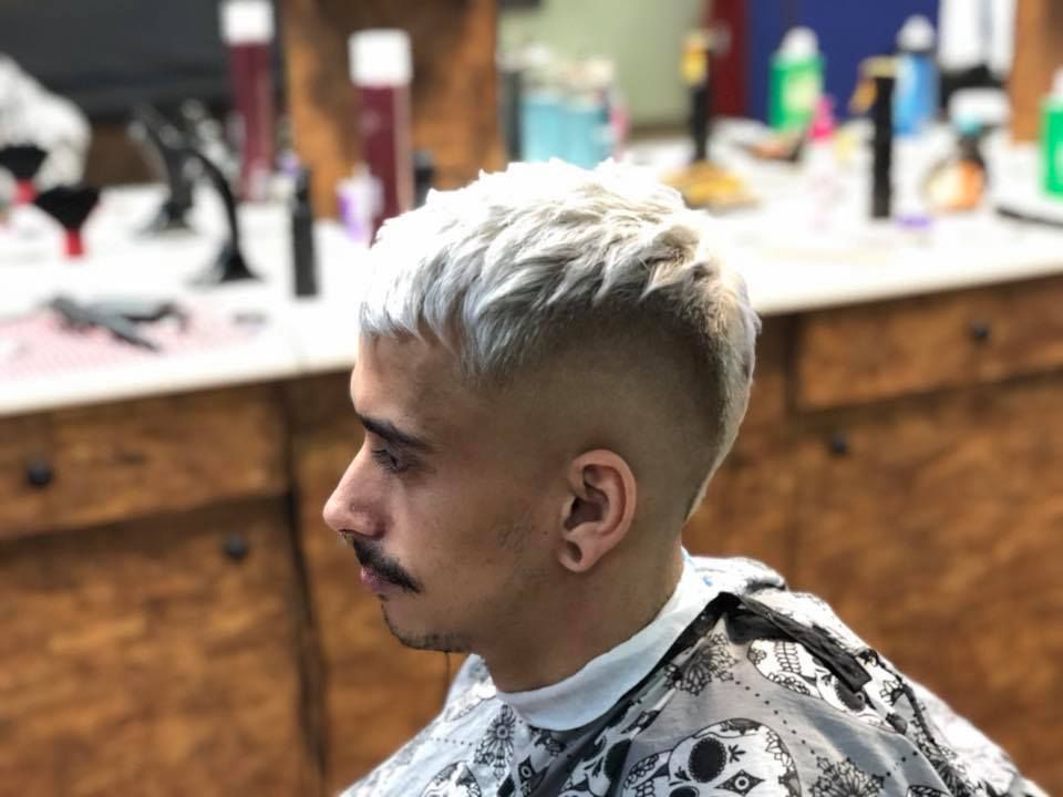 Tinte: Servicios de Barber Shop Zona7 Tinte: Servicios de Barber Shop Zona7