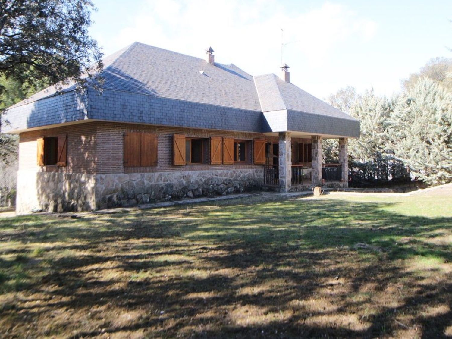 Casa// Chalet independiente en venta C/ Diez, Navalquejigo - Los Arroyos: Inmuebles de Copun Inmobiliaria Casa// Chalet independiente en venta C/ Diez, Navalquejigo - Los Arroyos: Inmuebles de Copun Inmobiliaria
