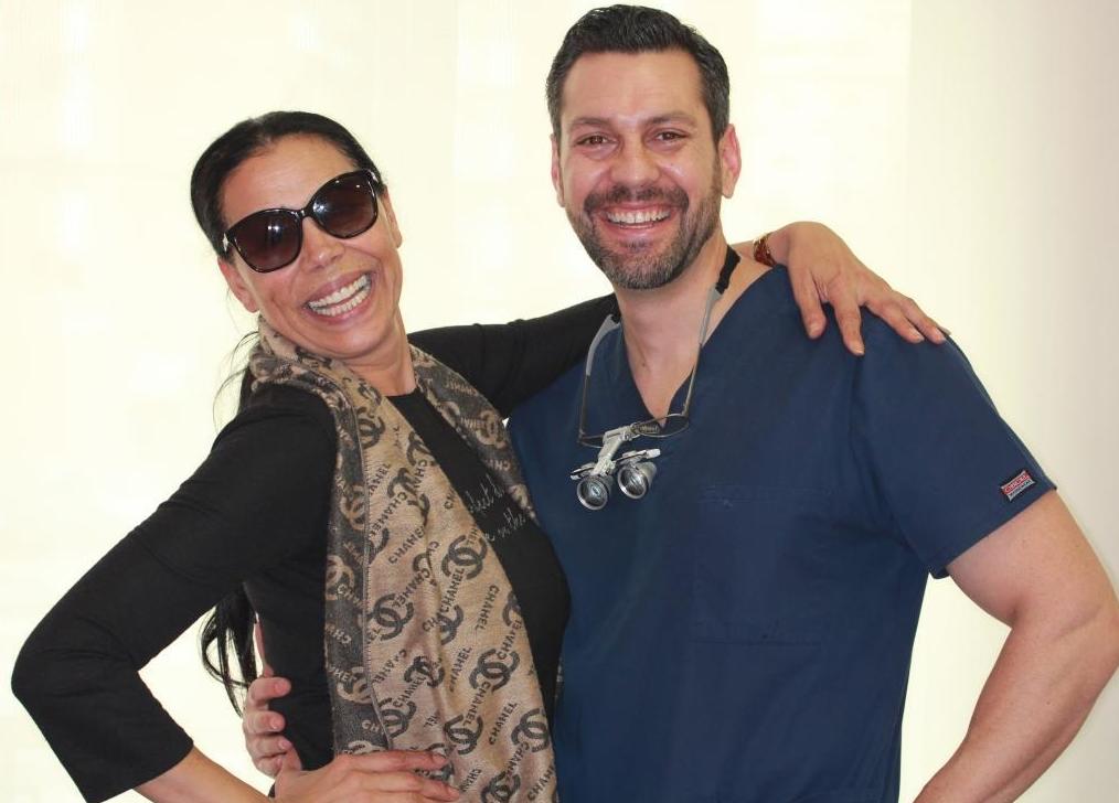 Toñi Salazar con el Dr. Carlos J. Mtnz