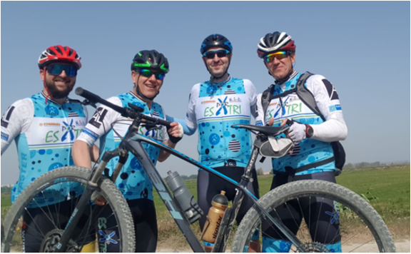 COLECCIÓN ES X TRI 2020/21: de ES X TRI COLECCIÓN ES X TRI 2020/21: de ES X TRI