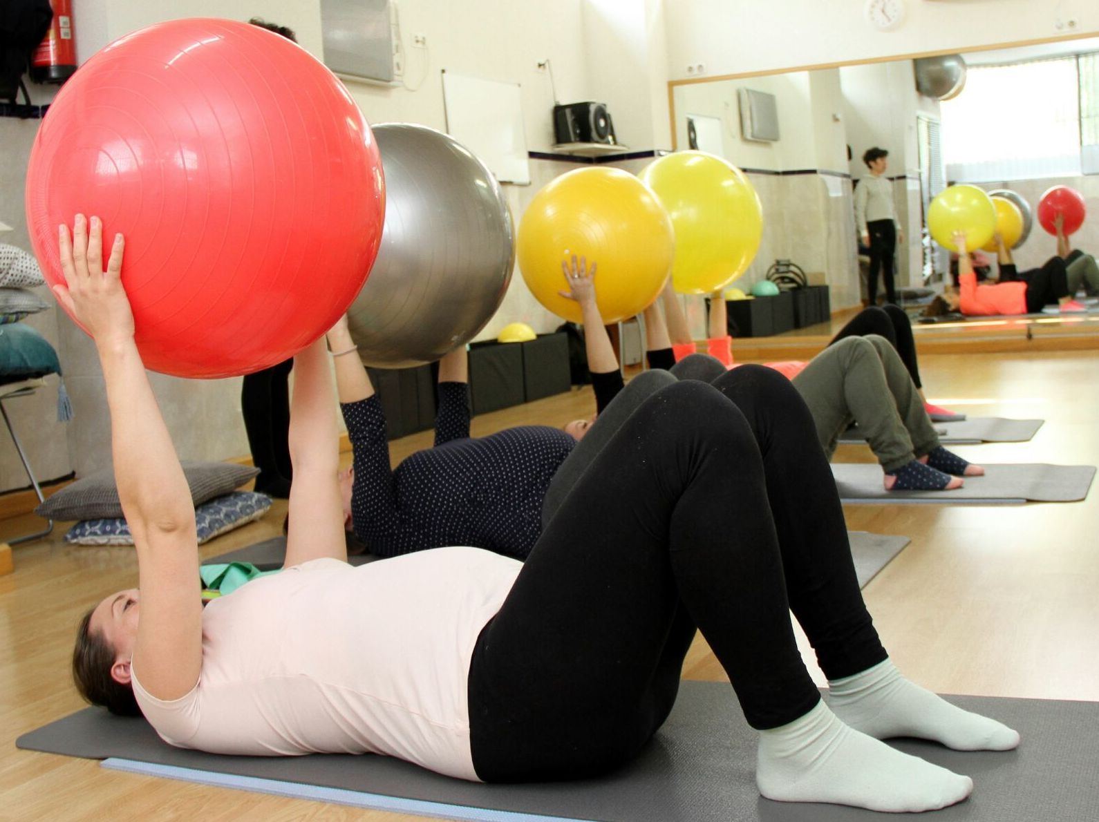 Eles Pilates Embarazo: 6 Tipos de Clases de Eles Pilates Madrid Eles Pilates Embarazo: 6 Tipos de Clases de Eles Pilates Madrid