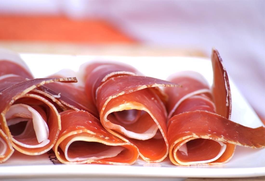 Jamones y paletas ibéricas: Productos de Alimentación La Finca Jamones y paletas ibéricas: Productos de Alimentación La Finca