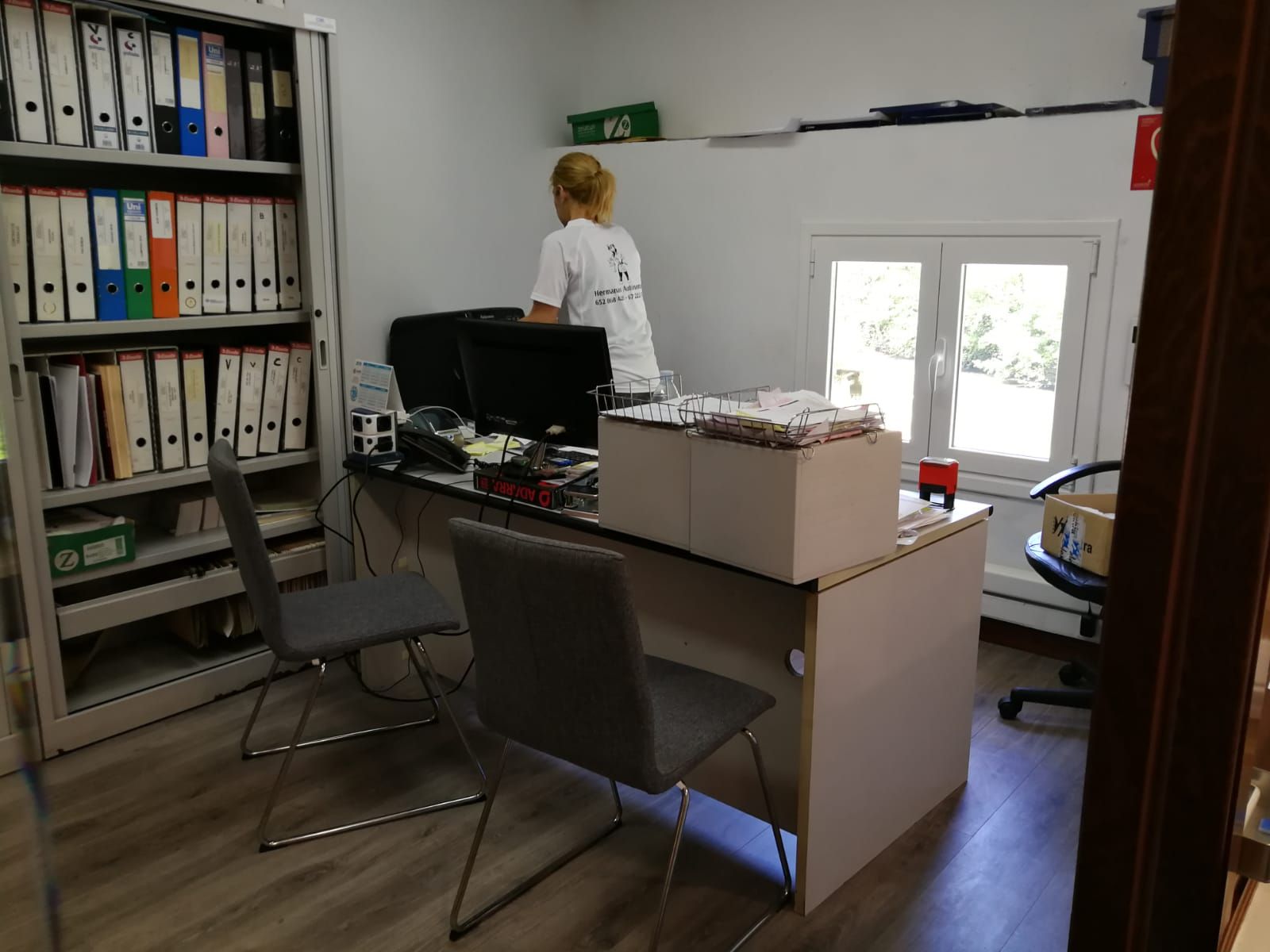 Limpieza de oficinas: Servicios de Hermanas Autónomas Limpieza de oficinas: Servicios de Hermanas Autónomas