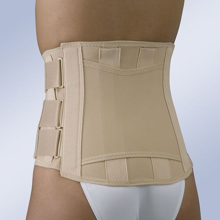 Faja Sacrolumbar, corta semirrígida y cierre velcro: Productos y servicios de Ortopedia Delgado, S. L.