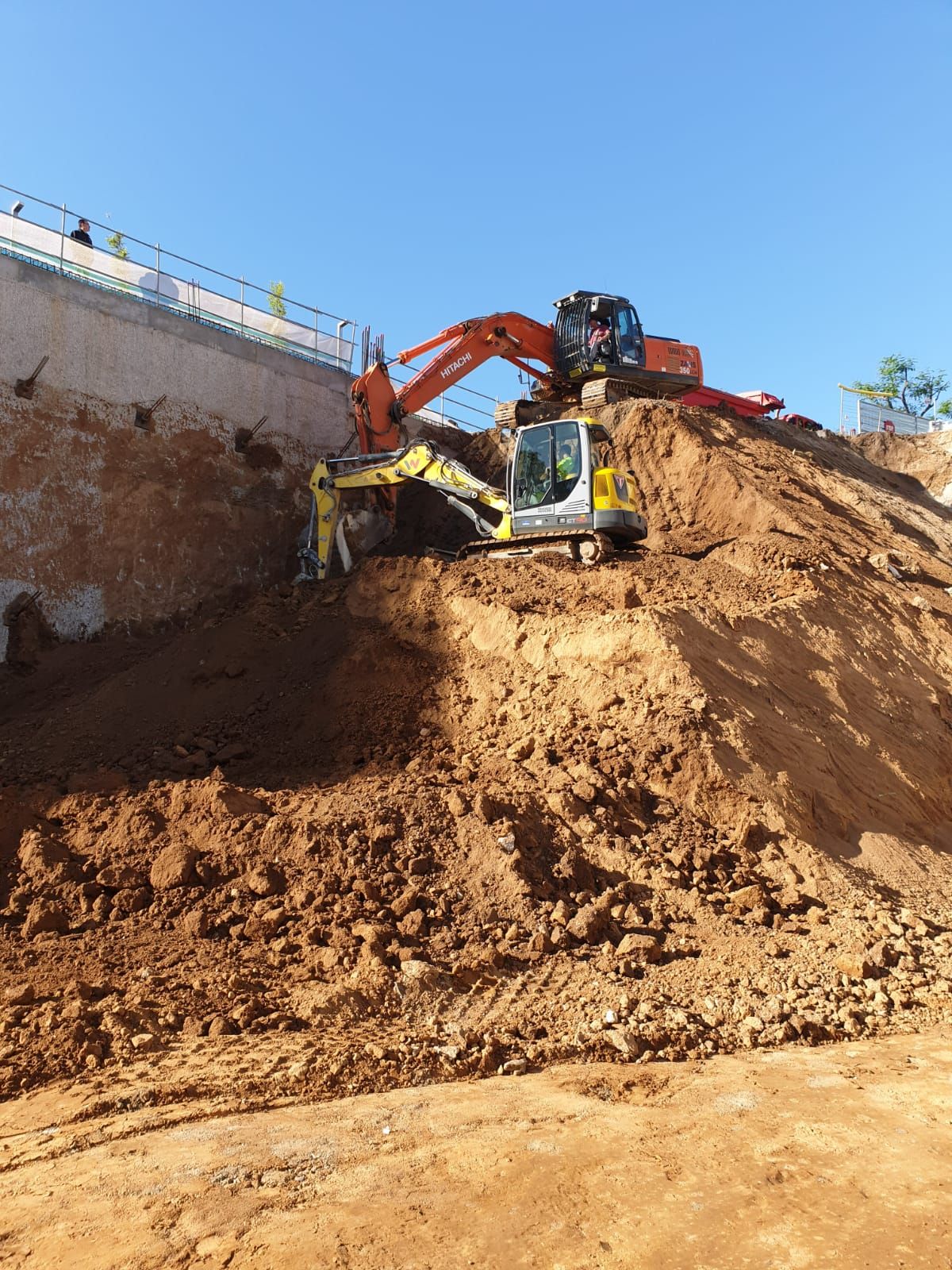 Movimientos de tierra: Servicios de Excavaciones Sentinel Movimientos de tierra: Servicios de Excavaciones Sentinel