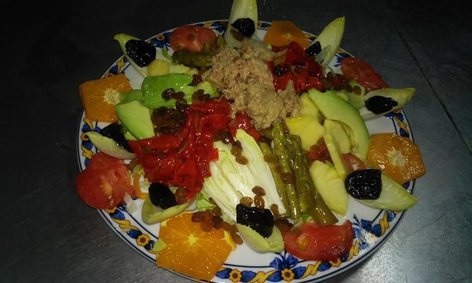 Entradas frías y platos de temporada: Especialidades de Restaurante Los Andaluces Entradas frías y platos de temporada: Especialidades de Restaurante Los Andaluces