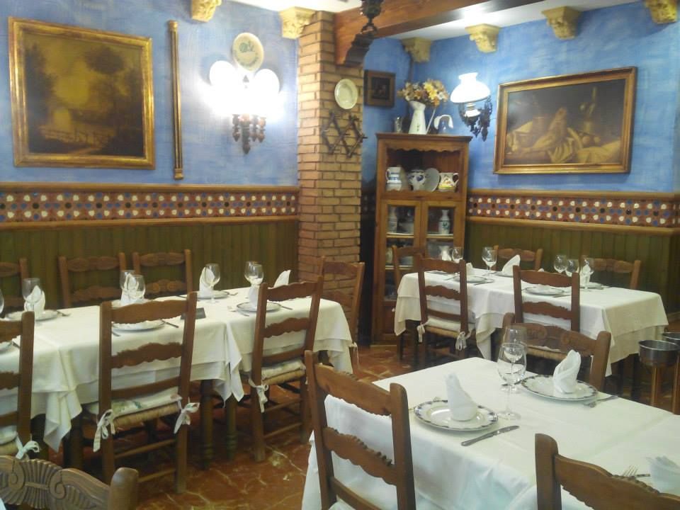 Menú de Ejecutivo - Opción 2: Especialidades de Restaurante Los Andaluces Menú de Ejecutivo - Opción 2: Especialidades de Restaurante Los Andaluces