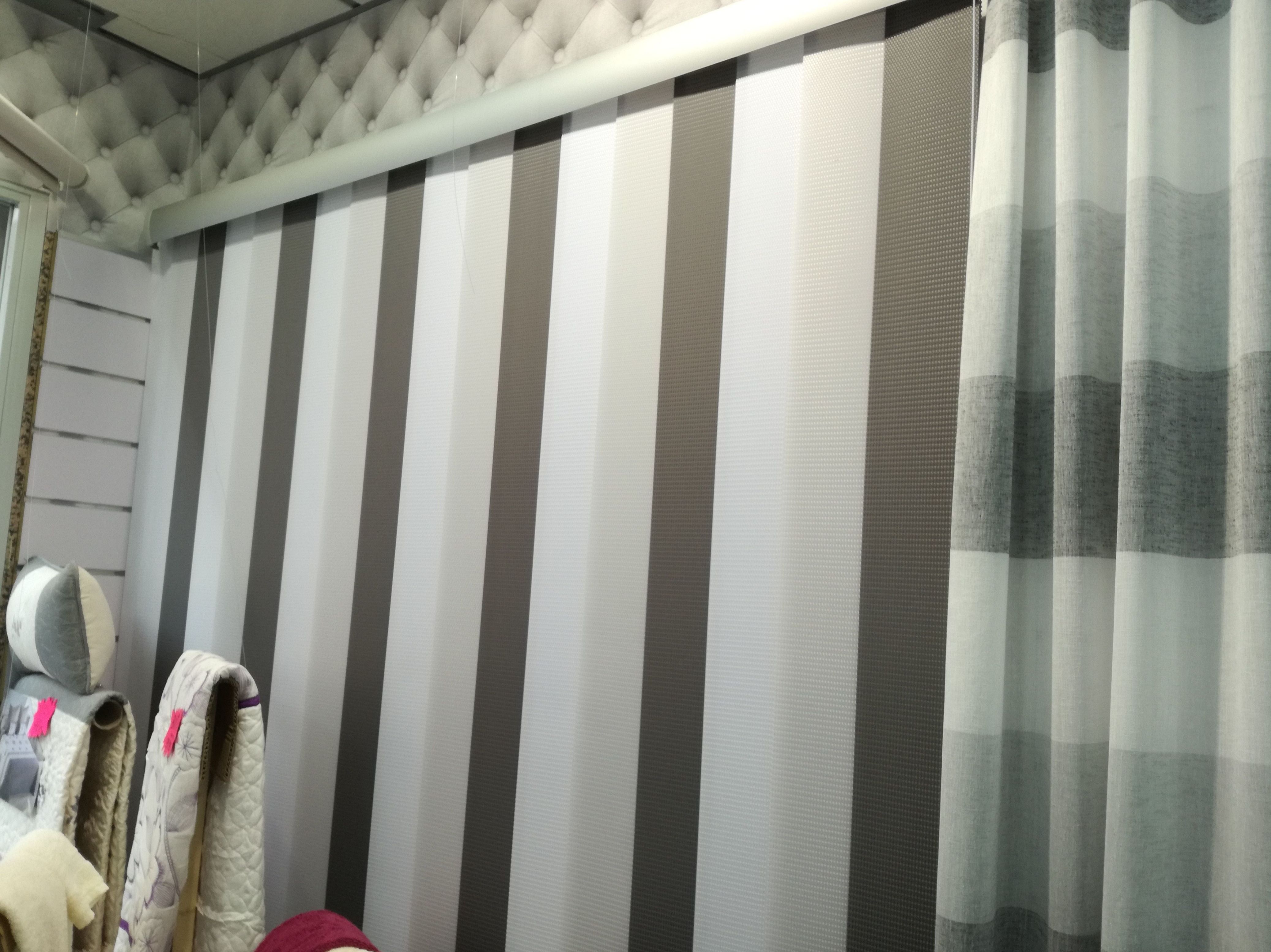 Barras y accesorias para cortinas : Productos de Triana Tejidos y Decoración Barras y accesorias para cortinas : Productos de Triana Tejidos y Decoración