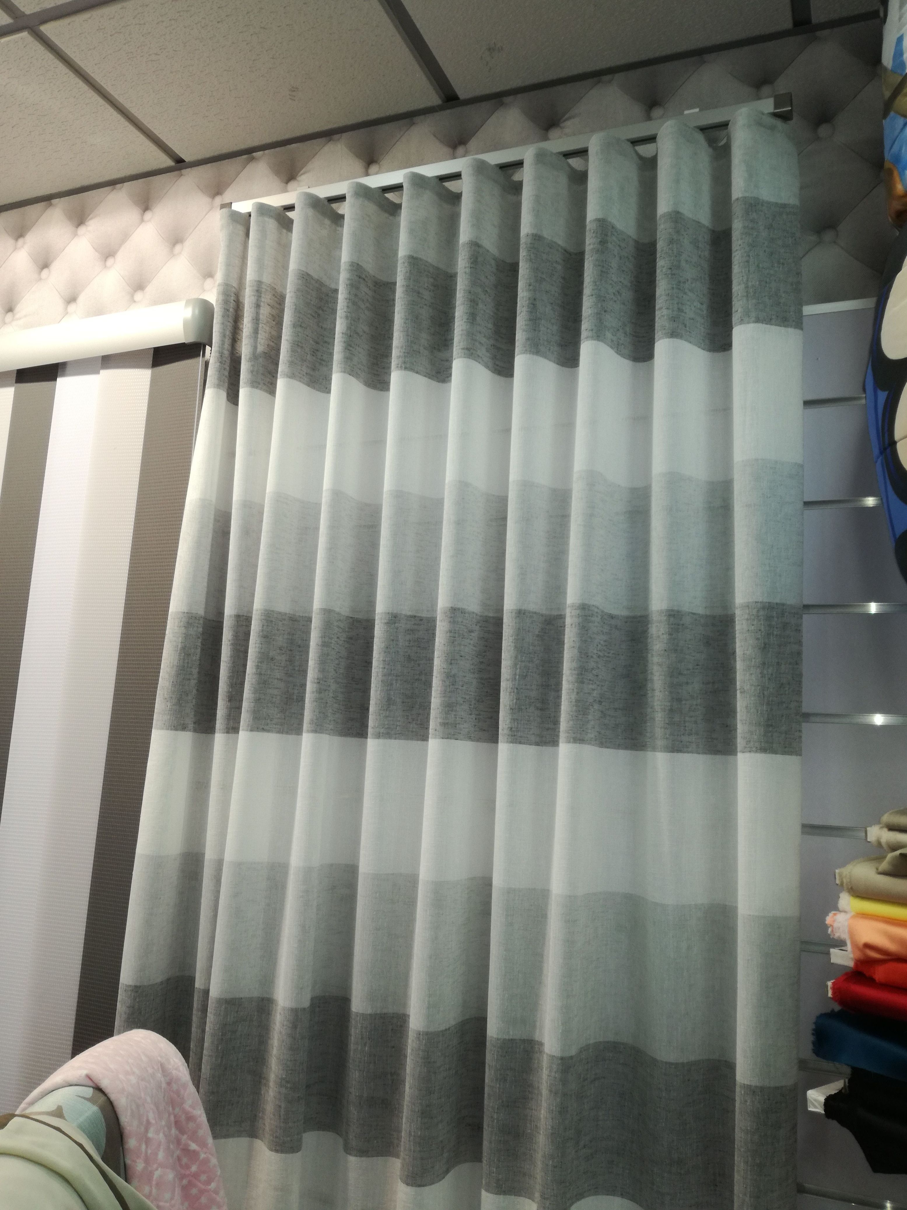 Barras y accesorias para cortinas : Productos de Triana Tejidos y Decoración Barras y accesorias para cortinas : Productos de Triana Tejidos y Decoración