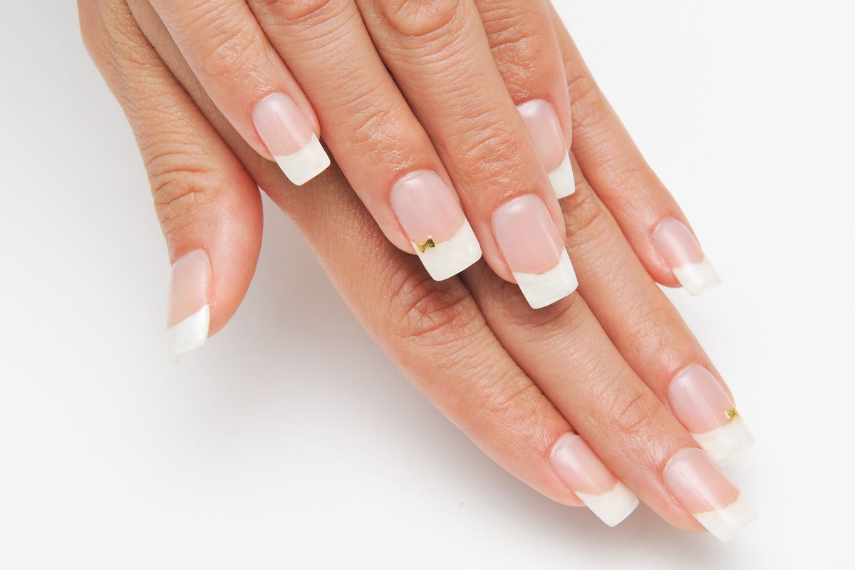 Manicura y pedicura: Servicios de Salón de Belleza Fuchsia Manicura y pedicura: Servicios de Salón de Belleza Fuchsia