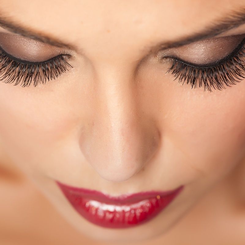 Lifting de pestañas: Servicios de Salón de Belleza Fuchsia Lifting de pestañas: Servicios de Salón de Belleza Fuchsia